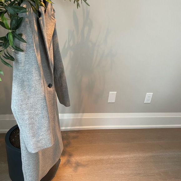 COPY - Aritzia Steadman Coat - Picture 3 of 3